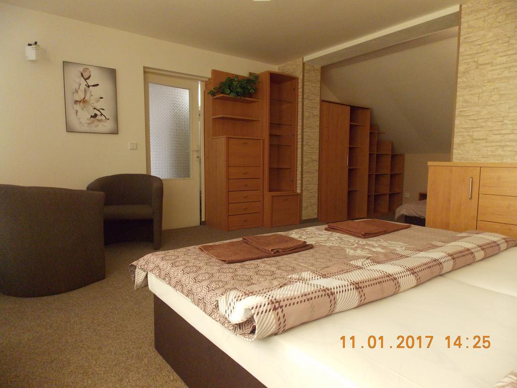 Apartman Jas ลิฟตอฟสกีมิคูลาช ภายนอก รูปภาพ